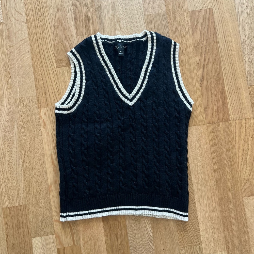 Say What Black & White Sweater Vest - Size Medium *New Condition*
